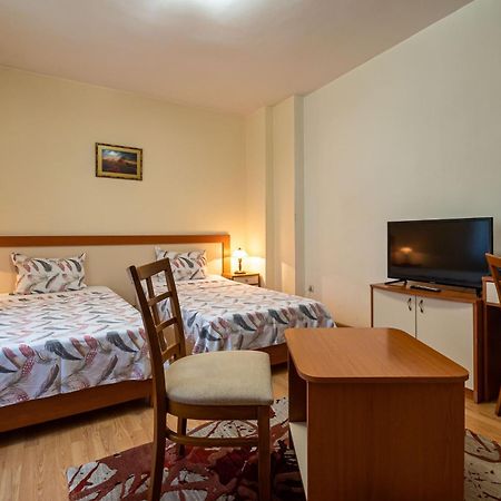 Primavera 1 Hotel Пазарджик Экстерьер фото